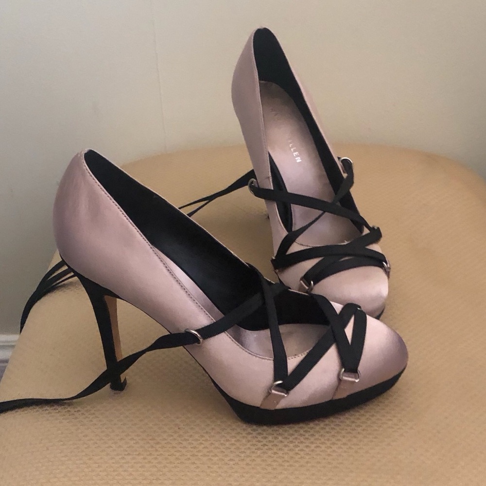 Karen Millen Ballerina Satin Heel Pumps Sz 7